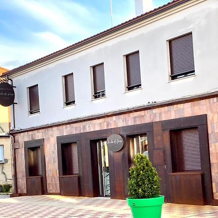 Estudio Puertas Del Orbigo Carrizo de la Ribera المظهر الخارجي الصورة